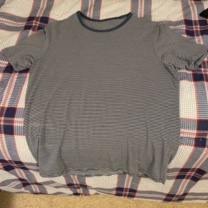 Lululemon 5 year basic T